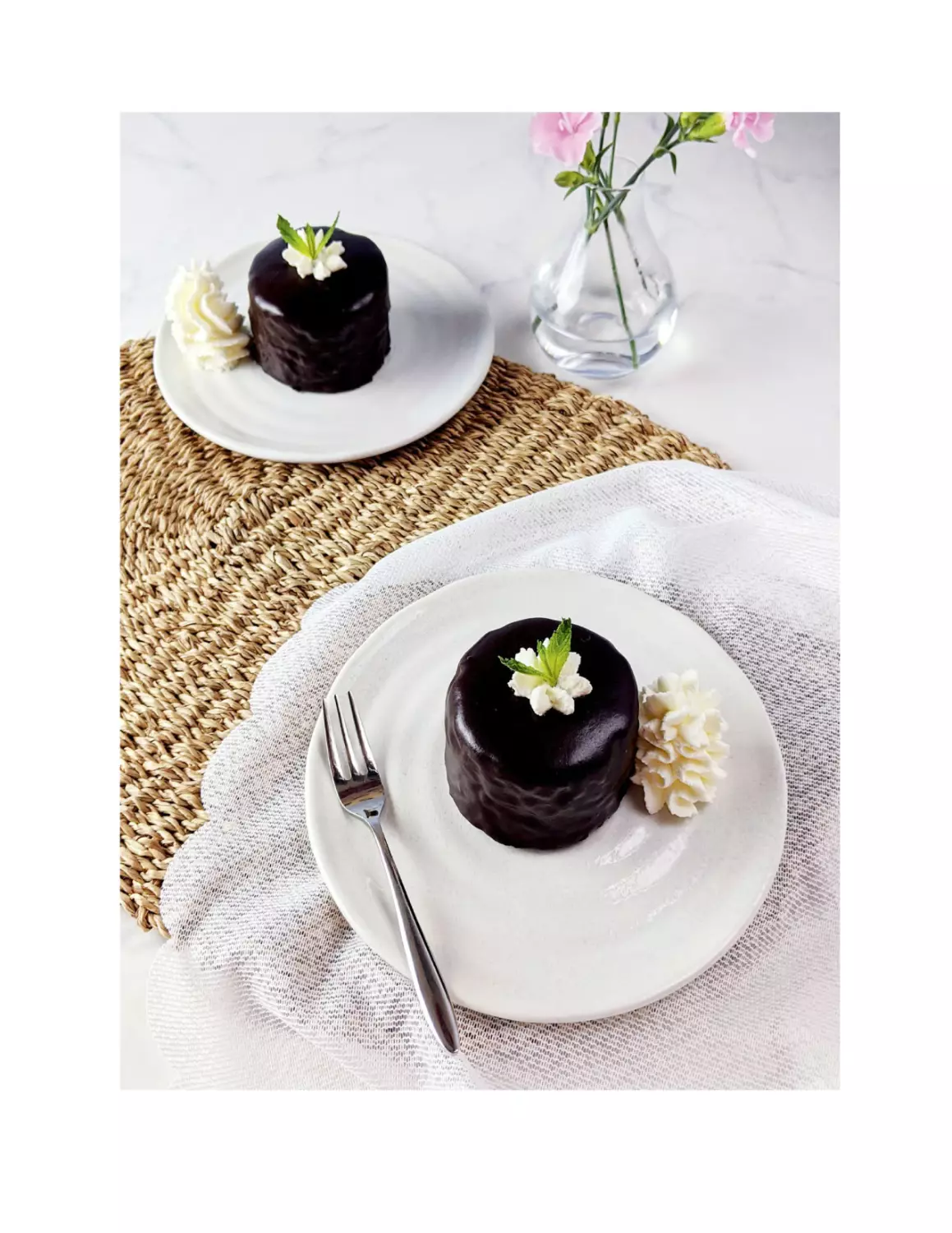 Mini Sacher Tortes